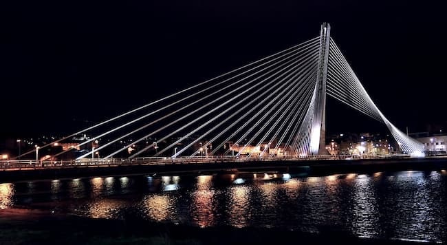 Puente sobre el río Lérez en Pontevedra